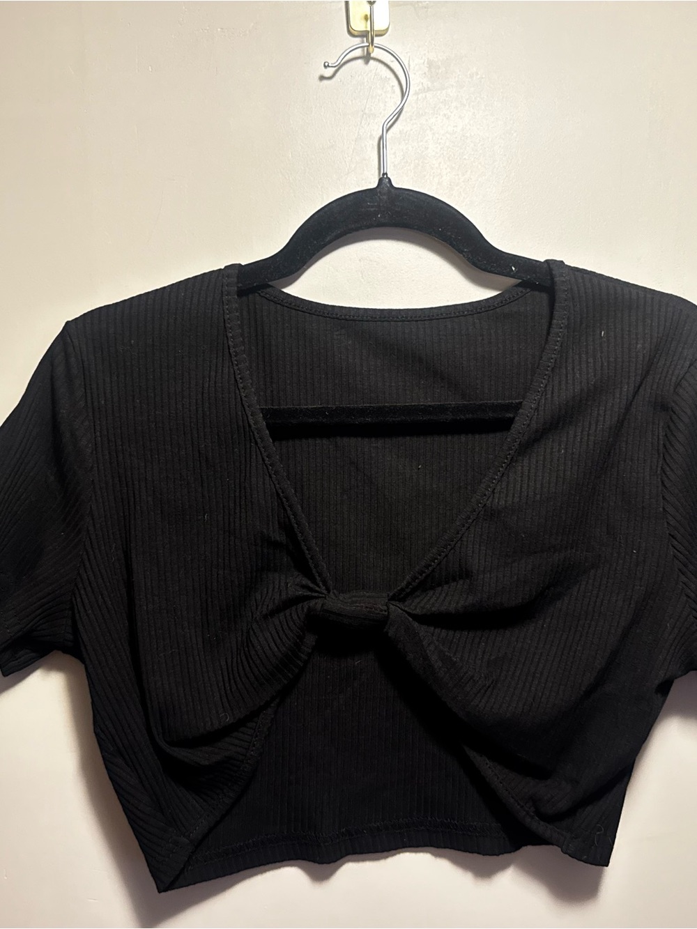 Amazon Black Knot-Front Ribbed Crop Tee